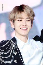 The perfect baekhyun smile kpop animated gif for your conversation. Pin By Mj On Baekhyun ë°±í˜„ Exo Baekhyun Kpop Exo Baekhyun