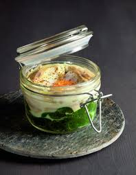 œufs Mollets Florentine Par Ecole De Cuisine Alain Ducasse Recette Oeuf Mollet Comment Cuire Des Oeufs Gourmettes