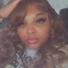 Natasha Durr's Instagram, Twitter & Facebook