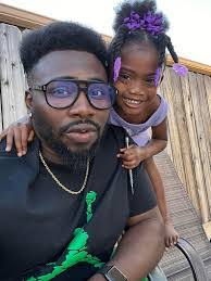 Crystal Halliburton's Instagram, Twitter & Facebook