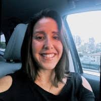 Julie Hoff's Instagram, Twitter & Facebook