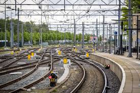 Посмотрите твиты по теме «#verkeersleiding» в твиттере. Prorail Aantal Spoorlopers Daalt Voor Eerst In Vijf Jaar Nrc