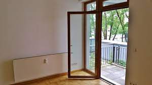 Die wohnung hat einen hellen laminatboden. 2 Zimmer Wohnung Zu Vermieten Schubertstr 14 01307 Dresden Blasewitz Mapio Net