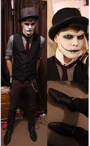 Just work what you've already got in your closet, nail down a character or person, and rock it like we may earn a commission from these links. 40 Awesome Halloween Makeup Ideas For Men Looks Scary Halloween Kostum Manner Halloween Make Up Manner Halloween Kostum
