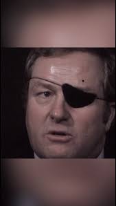 Quand Jean-Marie Le Pen expliquait pourquoi il ne porte plus son "bandeau  de pirate". #archives #pourtoi