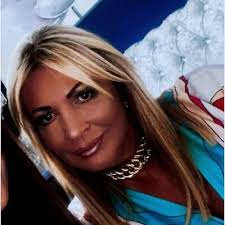 Nikki Kerr (@NikkiKerr01)