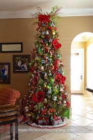 13 Unique Christmas Tree Toppers You Have Never Seen Before Foter Holiday Christmas Tree Christmas Tree Decorations Green Christmas Tree
