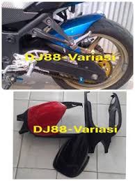 Sapakbor dragbike* untuk yamaha mio dan nouvo generasi karburator.* material pembuatan fiberglass komposit berkualitas.* pemasangan pnp, tinggal diikat. Hugger Arm Ninja 250 Karbu Kondom Arm Ninja 250 R Spakbor Kolong Ninja 250 Karbu Aksesoris Ninja 250 Karbu Variasi Ninja 250 Karbu Modifikasi Ninja 25
