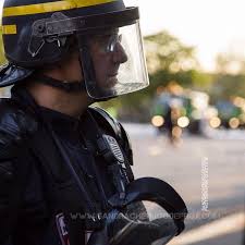 Portrait De Crs En Fin De Manifestation Ref 1416 09 0505 Policenationale Crs Mo Manifestation Portrait Profil Police Riding Helmets Instagram