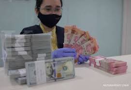 Di indonesia, mata uang republik rakyat china kerap disebut sebagai yuan, padahal nama aslinya adalah renminbi. Tak Bertenaga Rupiah Jisdor Juga Melemah Ke Rp 14 496 Per Dolar As Hari Ini 29 6