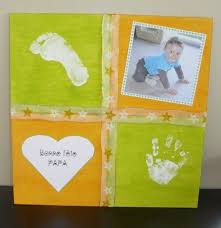 Peinture, pâte à sel, à modeler, dessins… tout pour développer la créativité des enfants de 2 ans à 8 ans et apprendre en s'amusant. Tableau Activite Manuelle Fete Des Peres Fete Des Meres Bebe Activite Fete Des Peres