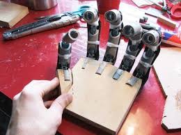 Bioshock Big Daddy Costume Diy Bioshock Big Daddy Costume Animatronic Hand Is Used With Arm Extension Bioshock Big Daddy Bioshock Cosplay