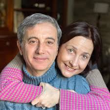 Qui, nel cuore di Bastia Umbra, ti accogliamo con semplicità e calore,  offrendoti un luogo dove ritrovare serenità e raccoglimento. Le nostre  camere, essenziali ma confortevoli, sono pensate per farti sentire a