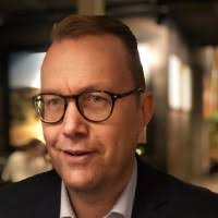 100+ "Tom Lindgren" profiles