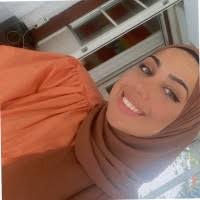 70+ profiler som matchar ”Salamé”