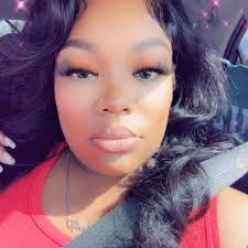 What are the must-try restaurants and best fried chicken in Lake Charles?