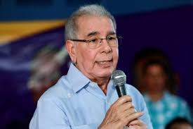 Danilo Medina: “Yo fui al Gobierno a servir”