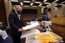 The total straight line flight distance from pennsylvania to massachusetts is 319miles. Why Massachusetts Was Able To Count Its Influx Of Mail In Ballots So Quickly While States Like Pennsylvania Could Not