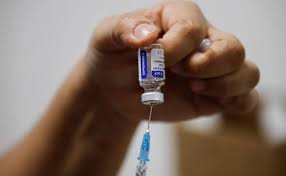 Asociación científica dedicada a la formación e información sobre vacunas destinada a profesionales sanitarios y público en general. Vacuna Covid Espana Que Vacuna Le Toca A Cada Grupo De Edad Y Cual Es El Calendario De Vacunacion En Espana Las Provincias