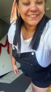 Mariah Daniels (@mariah_daniels1)’s videos with HELP WHY ARE PEOPLE USING  THIS