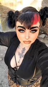 let's explore an abandoned castle! #bancroftcastle #castle #massachusetts  #groton #newengland #hauntednewengland #hauntedmassachusetts #haunted  #explore #hike #hiking #hauntedplaces #adventure ...