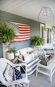 Show off your american spirit and throw a fourth of july fete that'll go down in history — thanks to plenty of tricolor trimmings and easy, festive decor. Fabulous Patriotic 4th Of July Porches