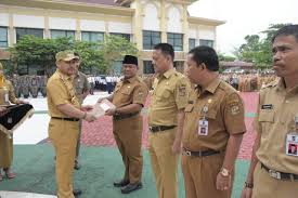 Also known as the kinta district and land office, batu gajah in english. Sekda Kampar Naik Pangkat Bersama Ratusan Asn Lainnya Sumateranews