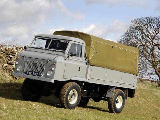Resultado de imagem para Land Rover Forward Control"