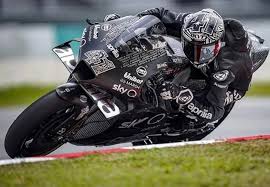 Motorcycle racing 2017 abu dhabi grand prix abu dhabi grand prix grand prix motor racing united states grand prix catalan motorcycle grand prix japanese motorcycle grand prix. Props To Aprilia For Logo On Aero Wings Motogp