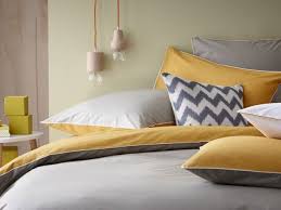 20 Inspirations Deco En Jaune Curry Joli Place Deco Chambre Jaune Deco Chambre Grise Deco Chambre Jaune Et Gris