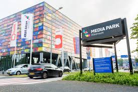 Online bestellen bij vers saladebar hilversum. The Park Media Park