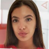 Alina Barnard's Instagram, Twitter & Facebook