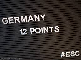 Es handelt sich um ein abwechslungsreiches brettspiel mit vielen verschiedenen aufgaben. Eurovision 2018 Bingo Trinkspiel Fur Den Esc