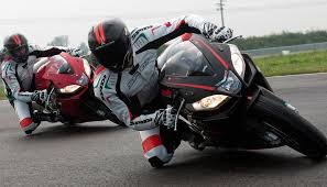 Abs is standard in this model and has been designed by the house of noale in close cooperation with bosch to offer. 2014 Aprilia Rsv4 Factory Aprc Review