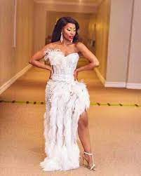 South african bellastylista pearl modiadie posed on the 'gram in a stunning new look.the spirited colour palette of her royal purple dress is only one part of this charmingly romantic look. Pearl Modiadie Fans Home Facebook