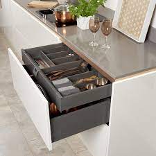 Nobody likes the disorganized and messy kitchen, but we prevent possible issues or information from always emerging. Shallow Cutlery Drawer Howdens