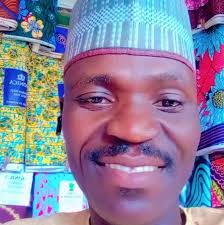 Babban mai lefi sanata shehu buba ne da ace yana mutunta kowa a matsayinsa  Da ba a samu dan mowa da dan bora a gidan shehu buba ba Allah yasa yagane  kafin