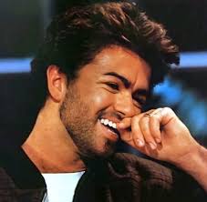 I'm pretty sure that George Harrison was smiling at me. 💙😺