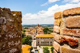 Welcome to casa del lago, a nice option for travelers like you. The Italian Village Of Castiglione Del Lago Perugia In Umbria Italy E Borghi