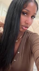 Bernice Worth's Instagram, Twitter & Facebook