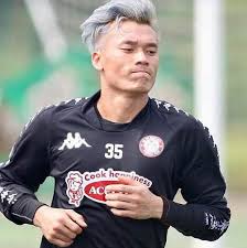 Thủ môn bùi tiến dũng nổi lên nhờ chiến tích tiến vào chung kết u23 châu á tại thường châu năm 2018. Man Lá»™t Xac Cá»§a Thá»§ Mon Bui Tiáº¿n DÅ©ng