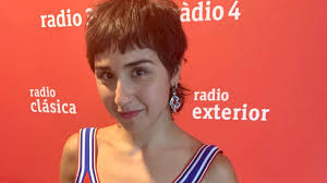 Júlia Cruz Sese presenta el seu nou EP 'Deixar-me caure'