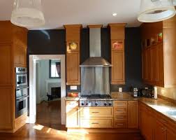 Black Walls In The Kitchen With Oak Cabinets Needs A Lot Of Light To Work Here The Ceiling He Honey Oak Cabinets Paint For Kitchen Walls Light Oak Cabinets
