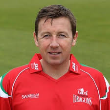 Former England spinner Robert Croft to retire