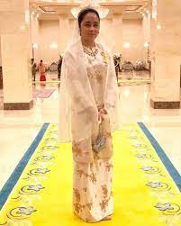 Adapun, tengku puteri jihan azizah 'athiyatullah merupakan putri bungsu raja abdullah. Sahabat Tok Wan Penampilan Tengku Puteri Jihan Azizah Facebook