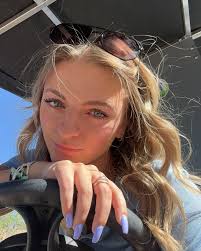 bailey elizabeth ♡ (@bbaileymccabe) • Instagram photos and videos