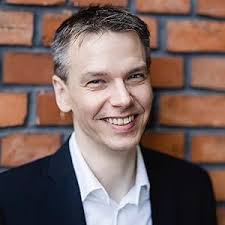 Amazon.com.br: Royce Davis: livros, biografia, última atualização