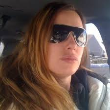 Kim McIntire (@akaKB73)