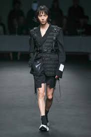 Mooyul Ready To Wear Fall Winter 2018 Seoul Seoul Fashion Week Seoul Fashion Fashion