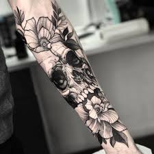 1001 Coole Vorlagen Und Motive Fur Tattoos Fur Manner In 2020 Tatowierung Fur Manner Tattoos Manner Unterarm Tattoo